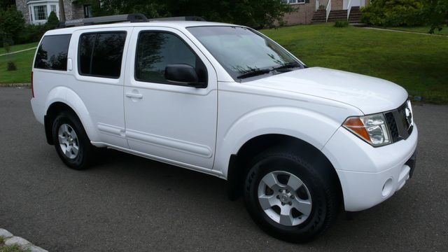 2005 Nissan Pathfinder SE 4WD - 18089431 - 5