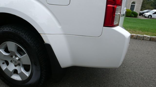 2005 Nissan Pathfinder SE 4WD - 18089431 - 74