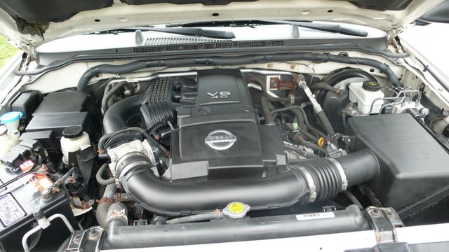 2005 Nissan Pathfinder SE 4WD - 18089431 - 86