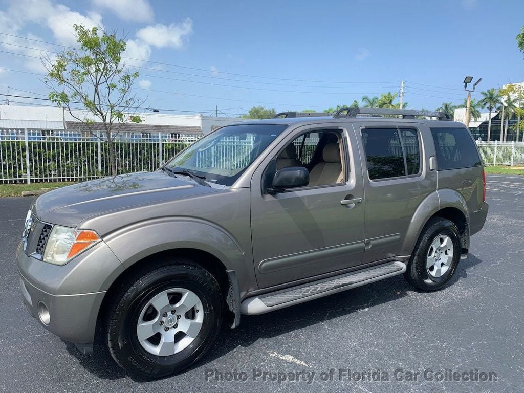 2005 Nissan Pathfinder XE 2WD 3rd Row - 21818970 - 12