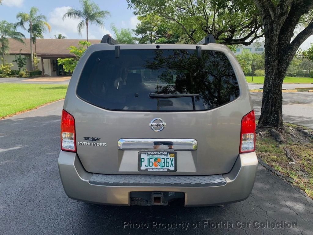 2005 Nissan Pathfinder XE 2WD 3rd Row - 21818970 - 20