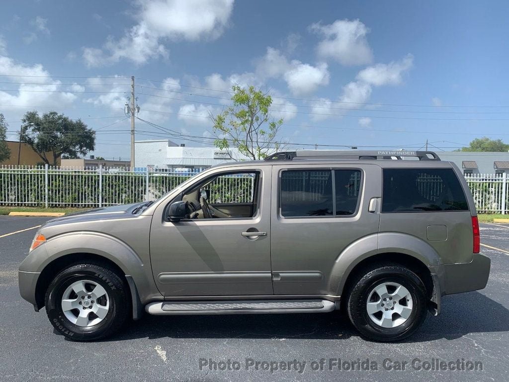 2005 Nissan Pathfinder XE 2WD 3rd Row - 21818970 - 22