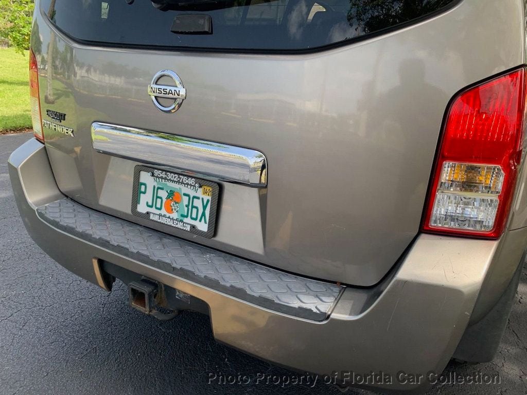 2005 Nissan Pathfinder XE 2WD 3rd Row - 21818970 - 32