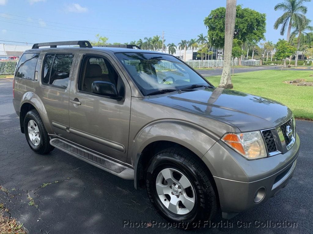 2005 Nissan Pathfinder XE 2WD 3rd Row - 21818970 - 3