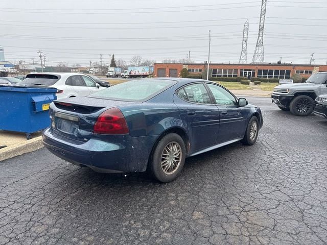 2005 Pontiac Grand Prix 4dr Sedan GT - 22998766 - 3
