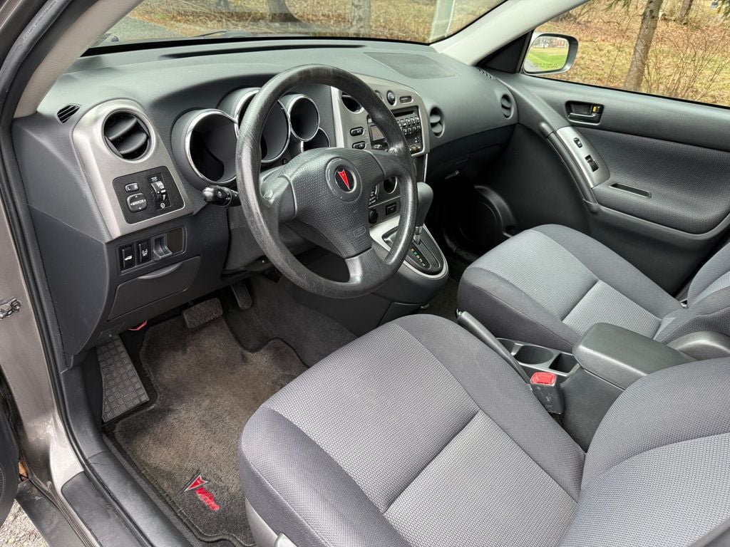 2005 Pontiac Vibe ALL WHEEL DRIVE COMPACT SUV - 23002325 - 12