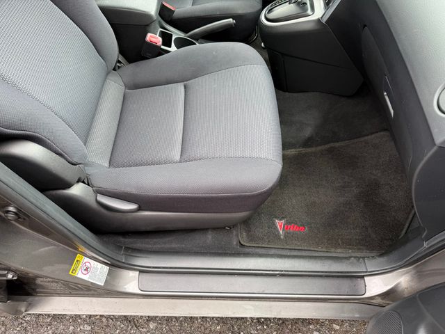 2005 Pontiac Vibe ALL WHEEL DRIVE COMPACT SUV - 23002325 - 24