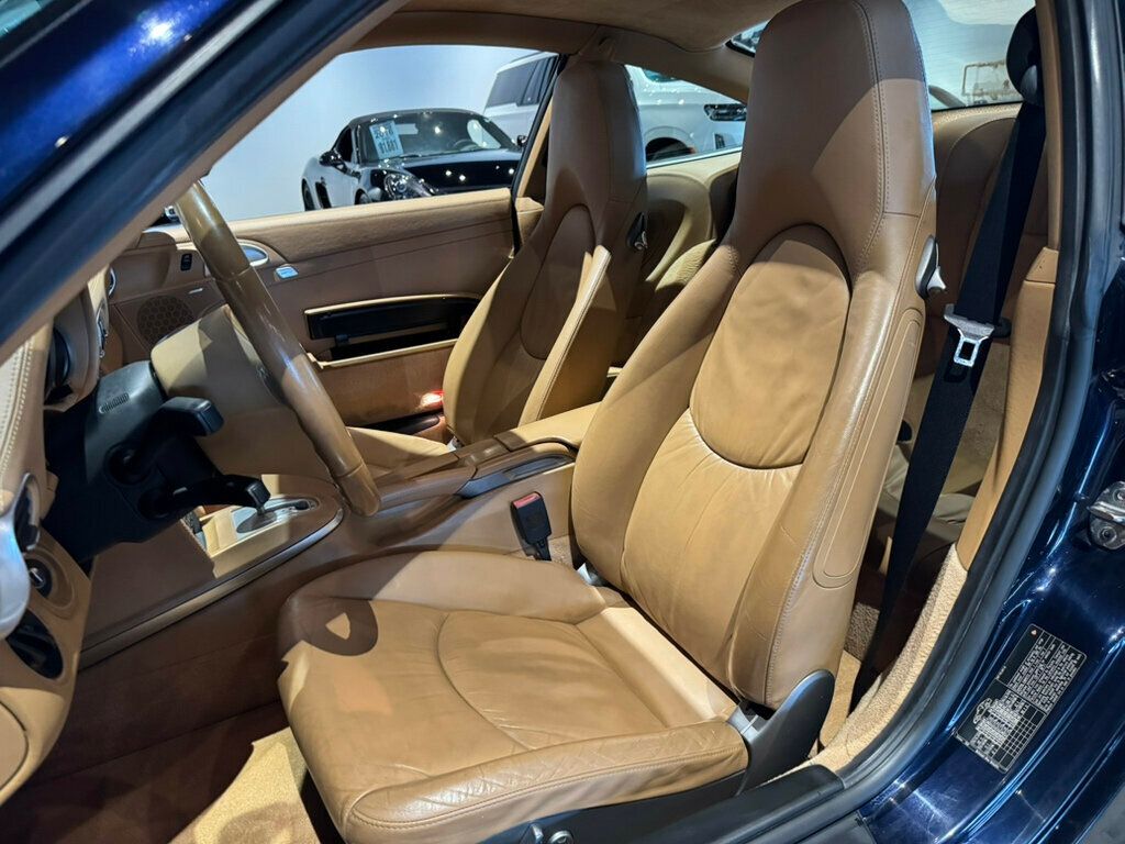 2005 Porsche 911 Coupe photo 13