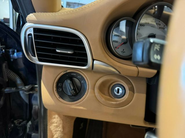 2005 Porsche 911 CarerraS/997/BosePremiumSurroundAudio/TiptronicS/SportChornoPkg - 22907740 - 14