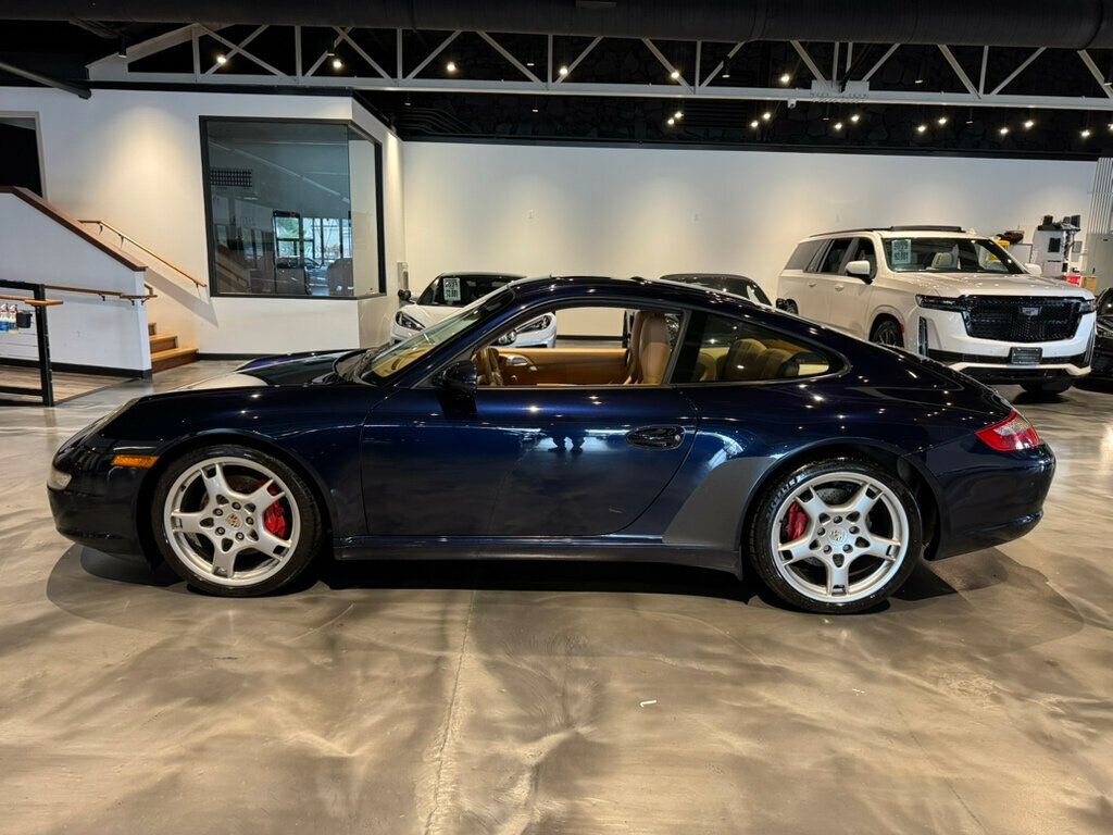 2005 Porsche 911 Coupe photo 2