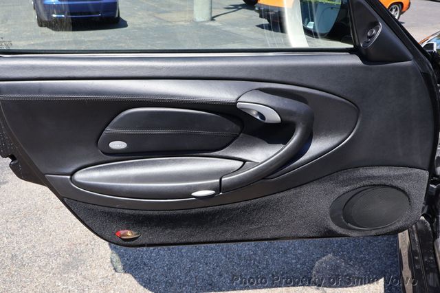 2005 Porsche 911 Turbo Cabriolet - 22909303 - 17