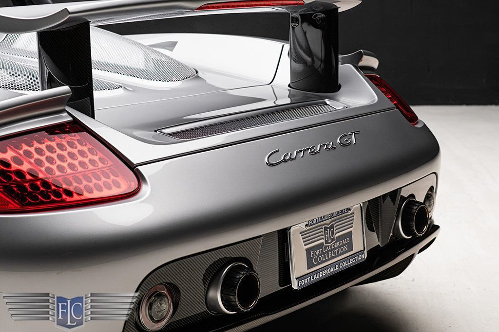 2005 Porsche Carrera GT 2dr Carrera - 23058550 - 9