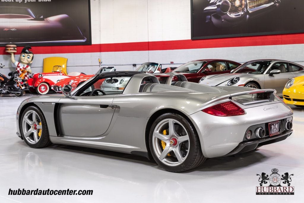 2005 Porsche Carrera GT Only 780 Miles!  - 21876116 - 5