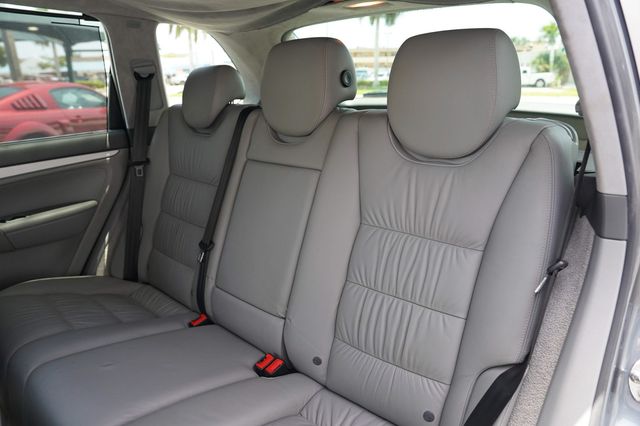 2005 Porsche Cayenne 4dr Turbo Tiptronic - 23038837 - 11
