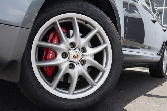 2005 Porsche Cayenne 4dr Turbo Tiptronic - 23038837 - 26