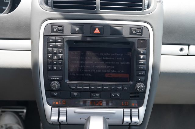 2005 Porsche Cayenne 4dr Turbo Tiptronic - 23038837 - 31