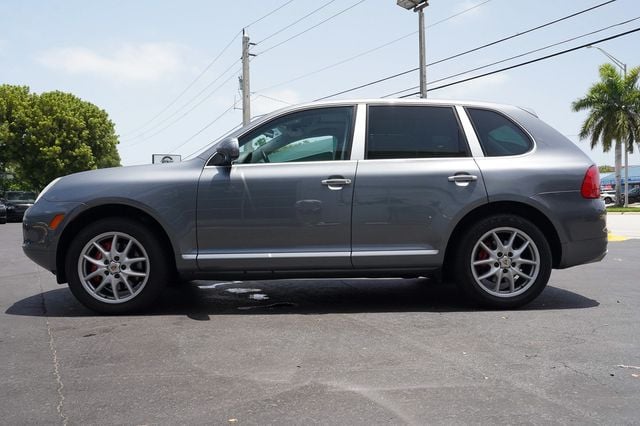 2005 Porsche Cayenne 4dr Turbo Tiptronic - 23038837 - 3