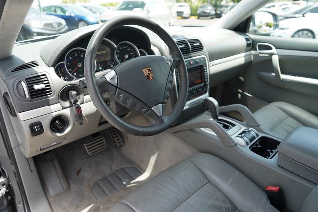 2005 Porsche Cayenne 4dr Turbo Tiptronic - 23038837 - 5