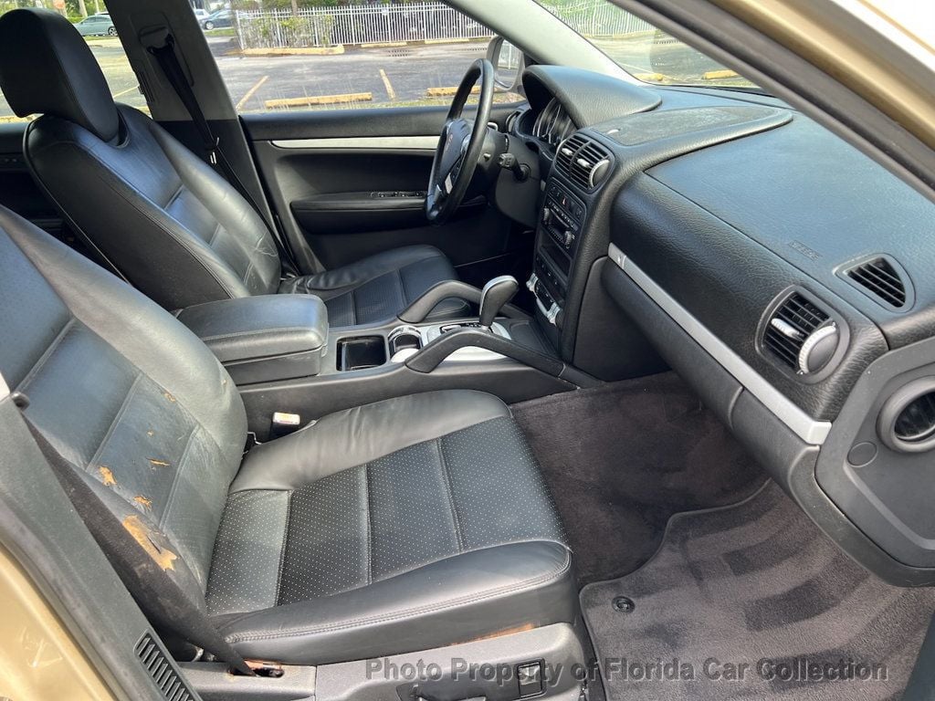 2005 Porsche Cayenne S AWD Tiptronic - 22688568 - 44