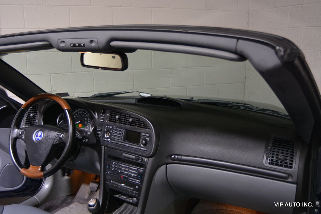 2005 Saab 9-3 2dr Convertible Arc - 22850510 - 17