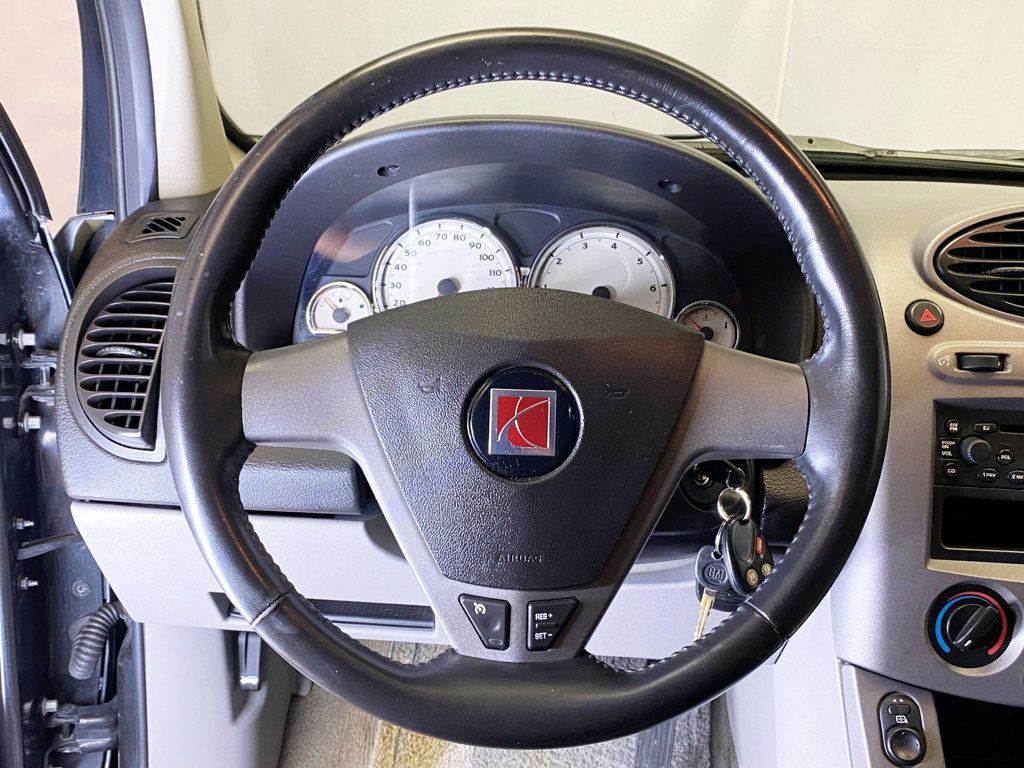 2005 Saturn Vue 4dr FWD Automatic V6 - 22896143 - 19