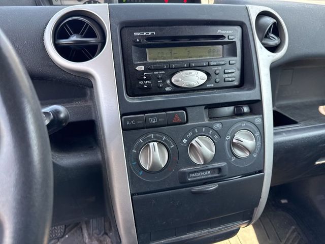 2005 Scion xB 5dr Wagon Automatic - 23016674 - 11