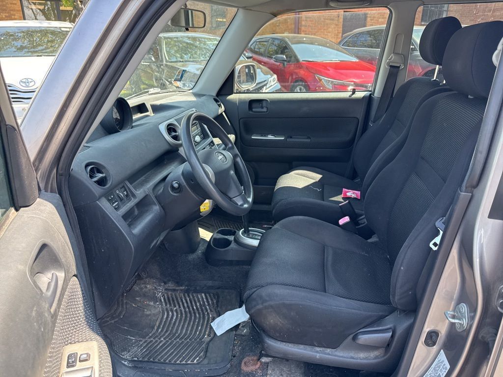 2005 Scion xB 5dr Wagon Automatic - 23016674 - 13