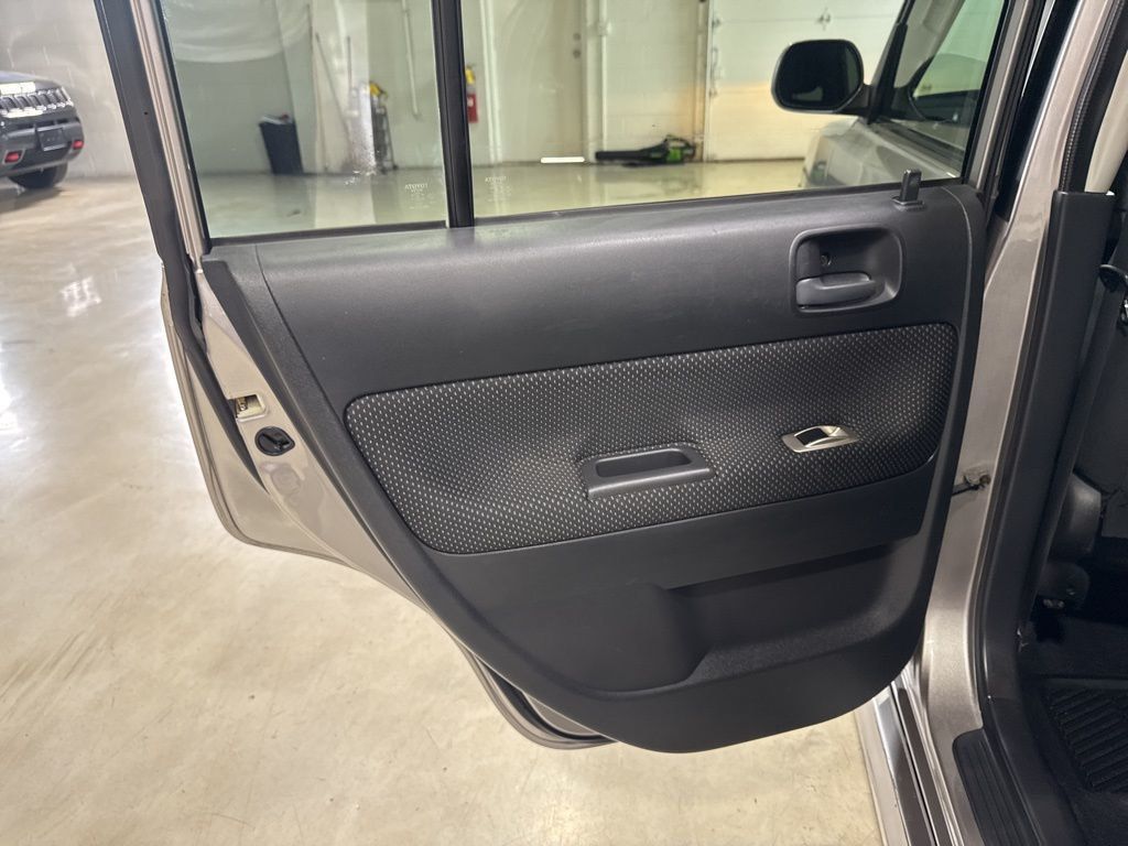 2005 Scion xB 5dr Wagon Automatic - 23016674 - 22