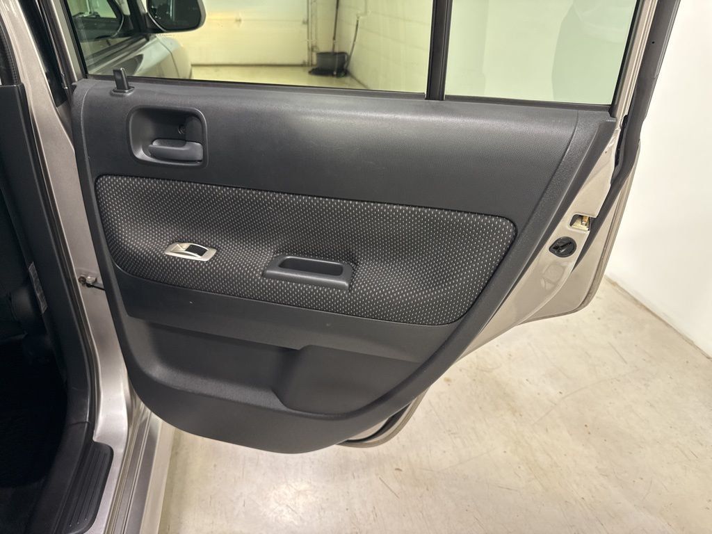 2005 Scion xB 5dr Wagon Automatic - 23016674 - 27