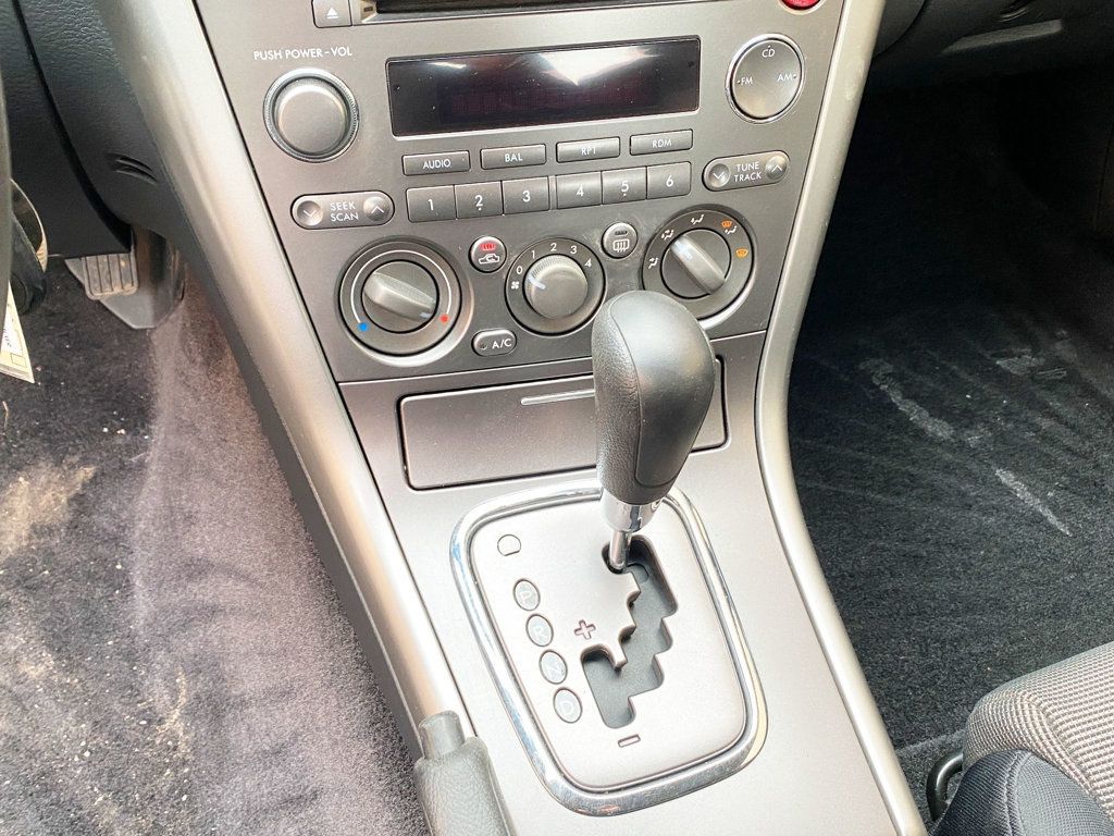 2005 Subaru Legacy Sedan 2.5i Ltd Automatic PZEV - 22967049 - 10