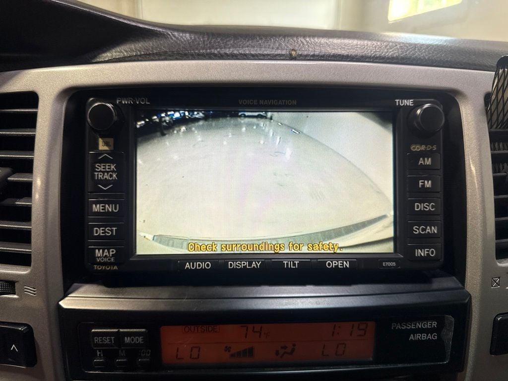 2005 Toyota 4Runner 4dr Limited V8 Automatic 4WD - 23050621 - 16