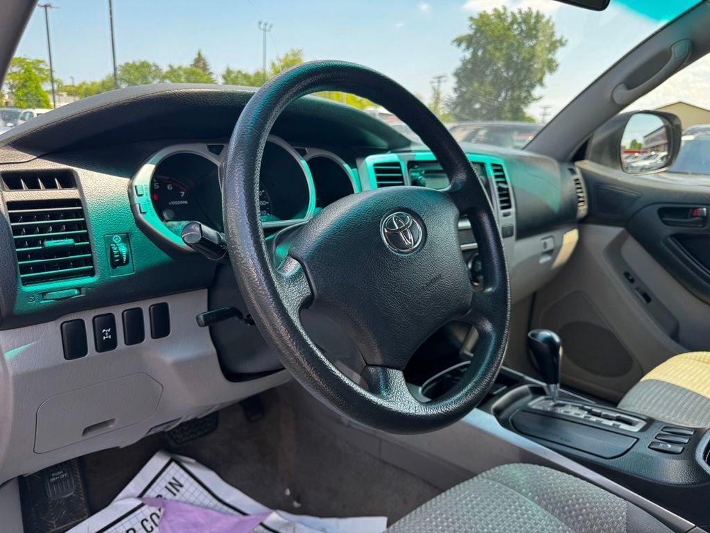 2005 Toyota 4Runner 4dr SR5 V6 Automatic 4WD - 23041705 - 9