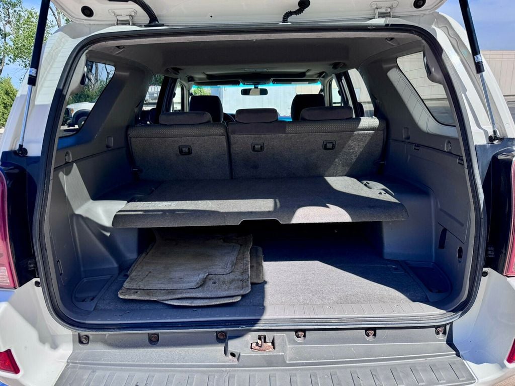 2005 Toyota 4Runner 4dr SR5 V6 Automatic 4WD - 23016733 - 18