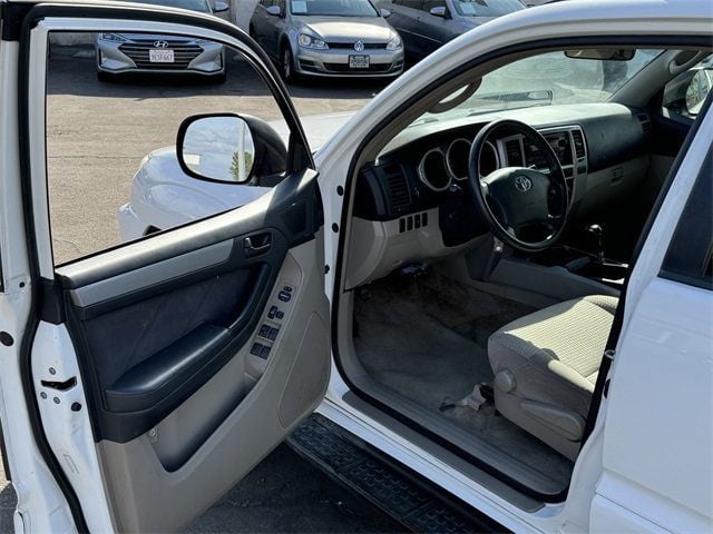 2005 Toyota 4Runner 4dr SR5 V8 Automatic - 22632322 - 22