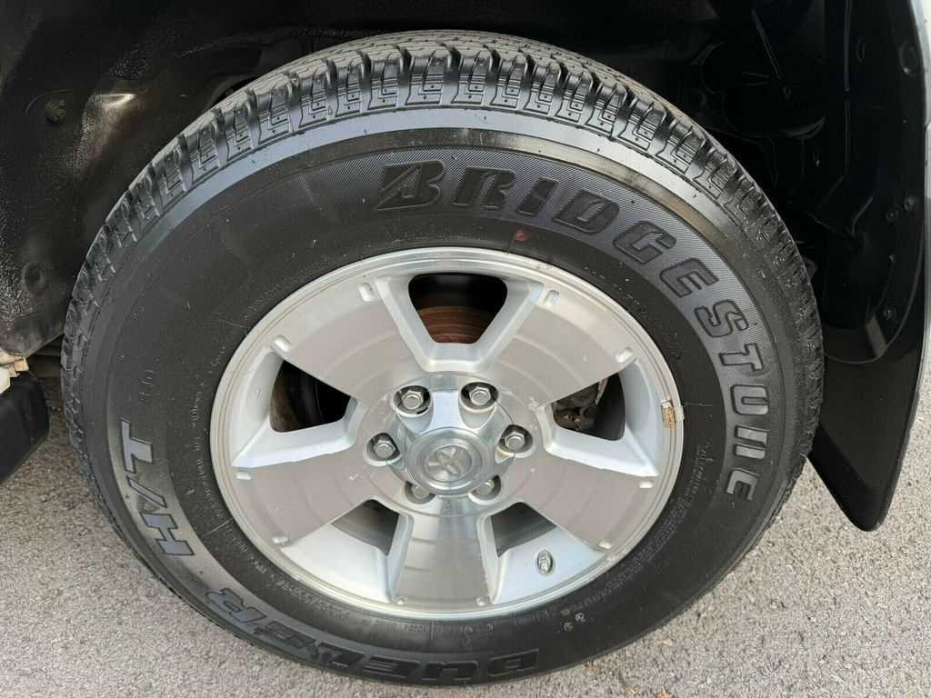 2005 Toyota 4Runner Rare V8 /4x4/Limited Pkg/JBL Audio System/Rear Air Suspension - 23028190 - 13