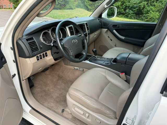 2005 Toyota 4Runner Rare V8! Limited, JBL Audio System, Rear Air Suspension - 23028190 - 13