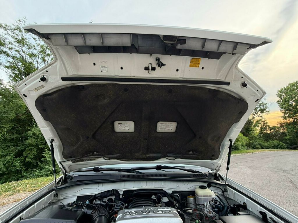 2005 Toyota 4Runner Rare V8! Limited, JBL Audio System, Rear Air Suspension - 23028190 - 18