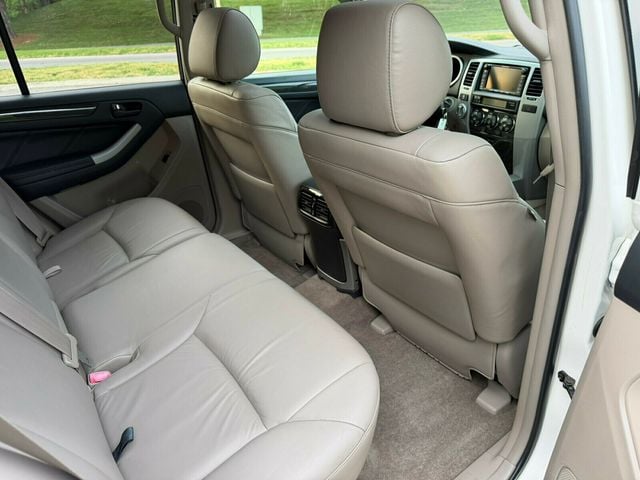 2005 Toyota 4Runner Rare V8! Limited, JBL Audio System, Rear Air Suspension - 23028190 - 29