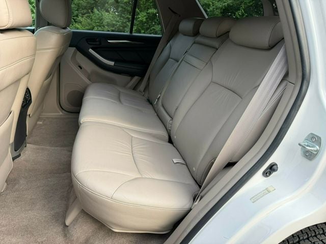 2005 Toyota 4Runner Rare V8! Limited, JBL Audio System, Rear Air Suspension - 23028190 - 31