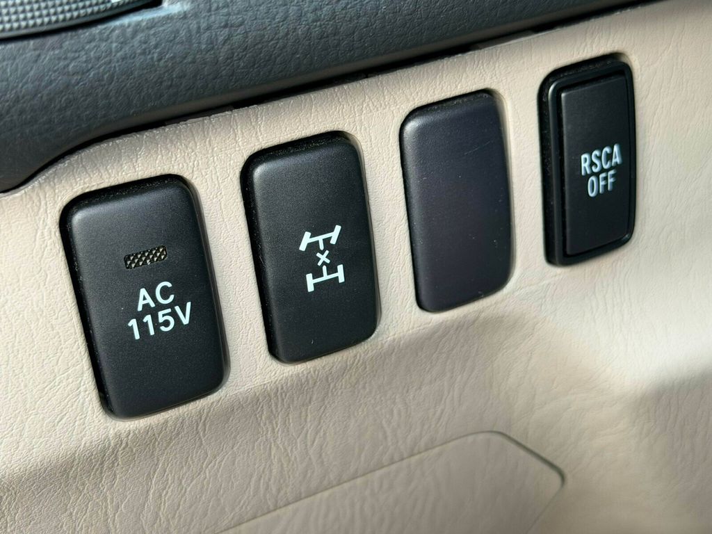 2005 Toyota 4Runner Rare V8! Limited, JBL Audio System, Rear Air Suspension - 23028190 - 36