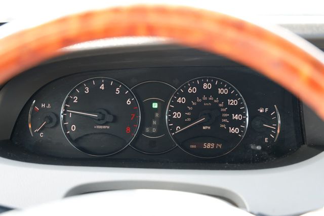 2005 Toyota Avalon 4dr Sedan Limited - 22952832 - 30