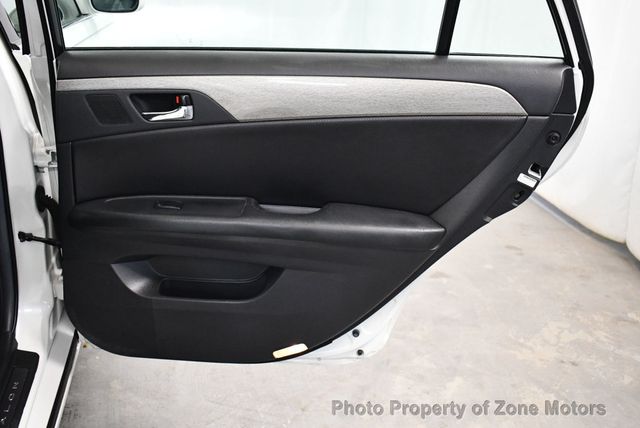 2005 Toyota Avalon 4dr Sedan XL - 22719845 - 37