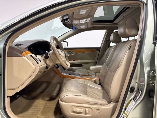 2005 Toyota Avalon 4dr Sedan XL - 23064498 - 11