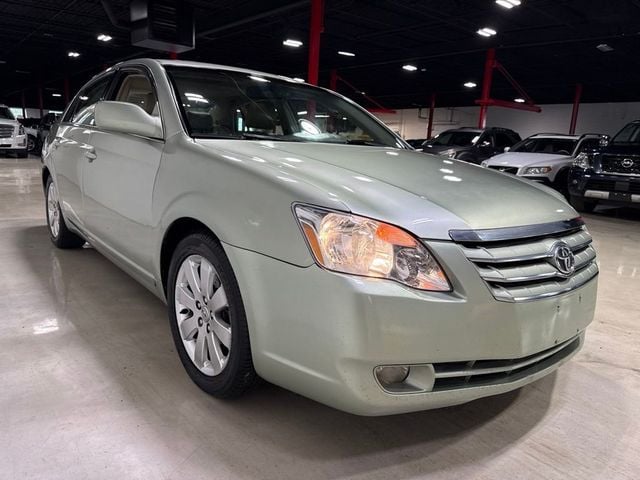 2005 Toyota Avalon 4dr Sedan XL - 23064498 - 7