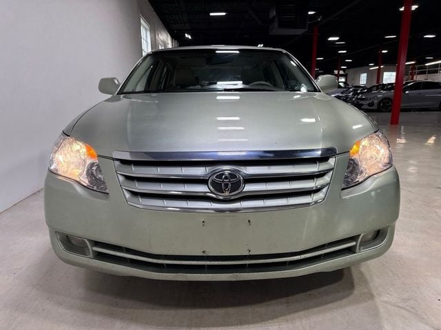 2005 Toyota Avalon 4dr Sedan XL - 23064498 - 8