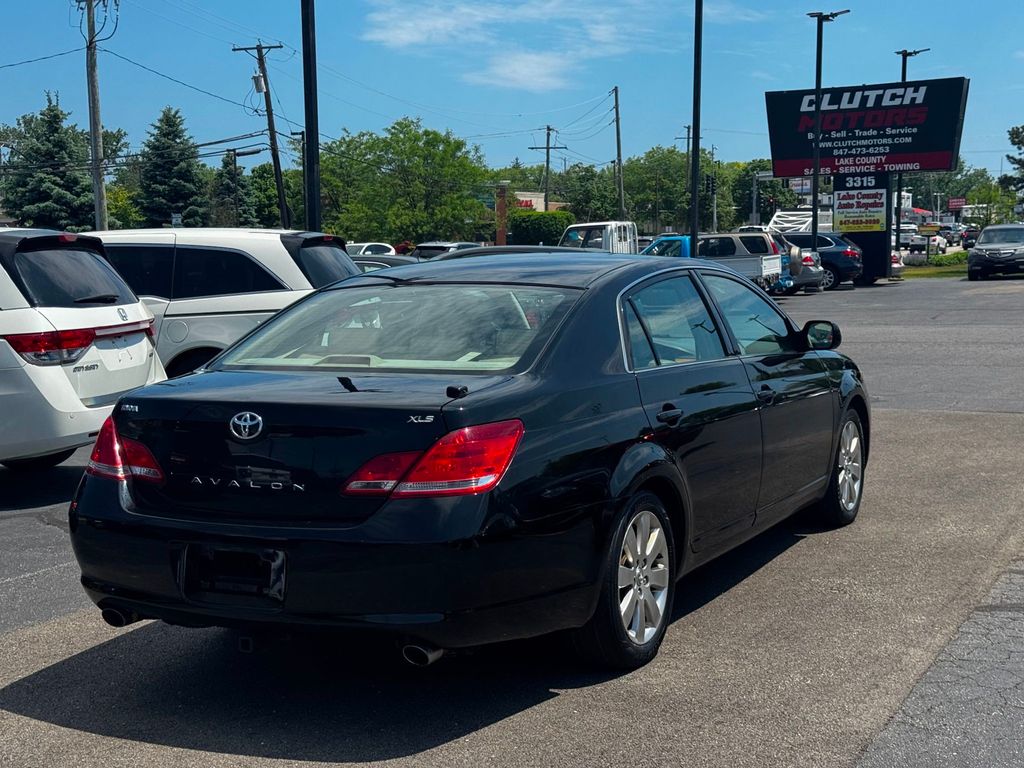 2005 Toyota Avalon 4dr Sedan XL - 23031341 - 4
