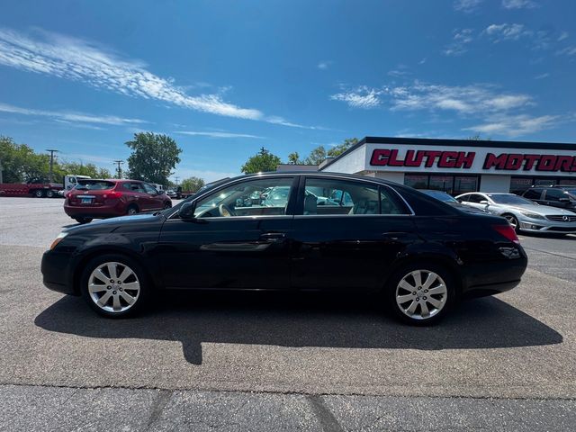 2005 Toyota Avalon 4dr Sedan XL - 23031341 - 8