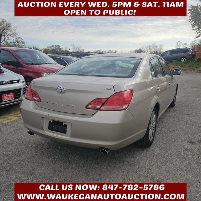2005 Toyota Avalon 4dr Sedan XLS - 22941959 - 5
