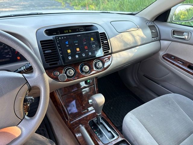 2005 Toyota Camry 4dr Sedan LE Automatic - 23052928 - 13