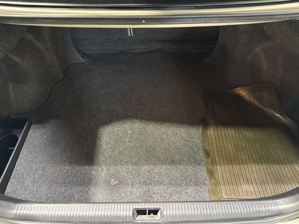 2005 Toyota Camry 4dr Sedan LE Automatic - 23052928 - 19